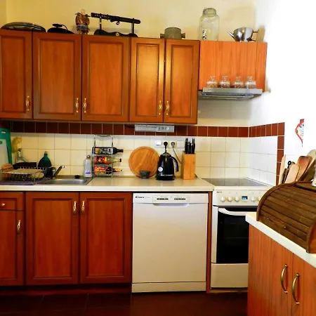 Hotel Pronajem Sec-rostejn 3*